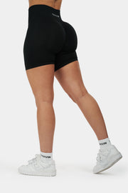 Seamless Sculpt Ribbed Contour Shorts | Pure Black